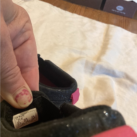 VANS KIDS CLASSIC MISSY BLACK GLITTER SLIP ON SHOES SZ. 11 - Picture 12 of 15